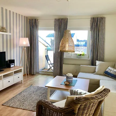 Ferienwohnung preiswert und strandnah Rostock Exterior foto