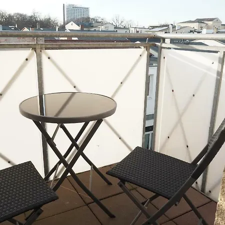Ferienwohnung preiswert und strandnah Rostock Exterior foto